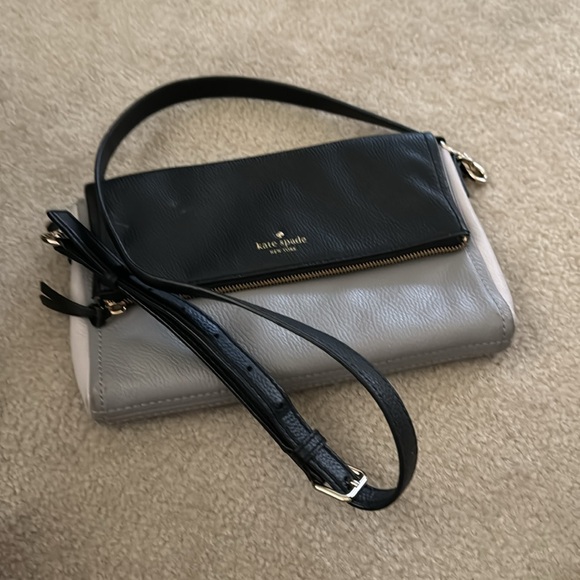 Kate spade crossbody - Picture 3 of 3